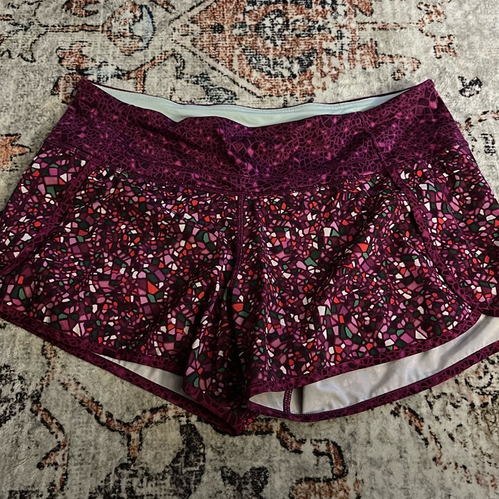 Lululemon running shorts sz 8
